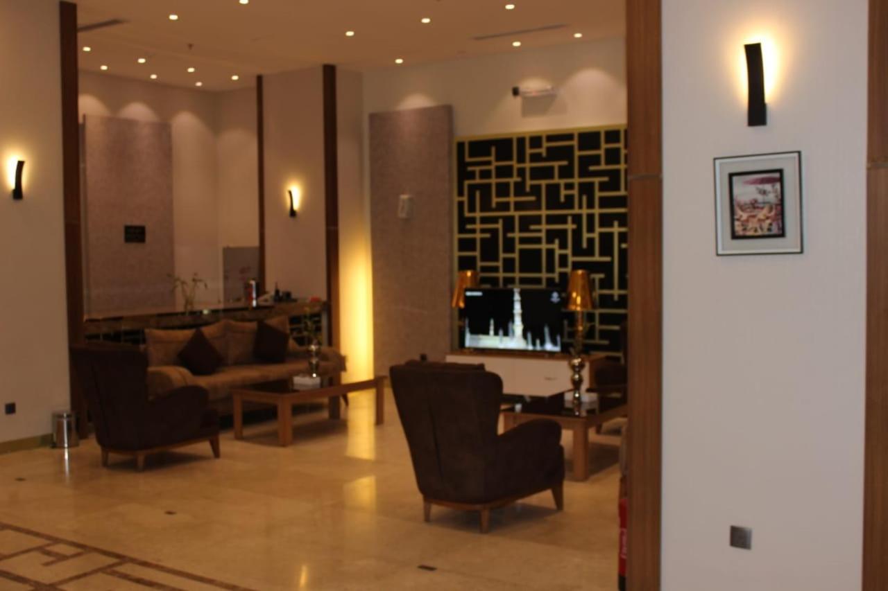الفخامة الماسية للوحدات السكنية المفروشة Aparthotel Sidi Hamzah Exteriör bild