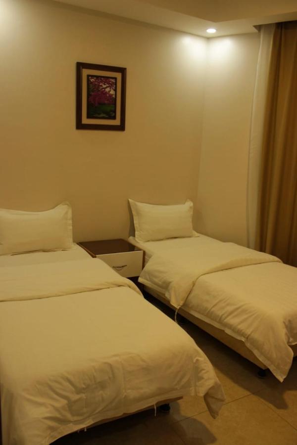الفخامة الماسية للوحدات السكنية المفروشة Aparthotel Sidi Hamzah Exteriör bild